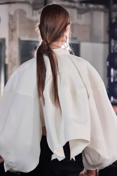 Look 7